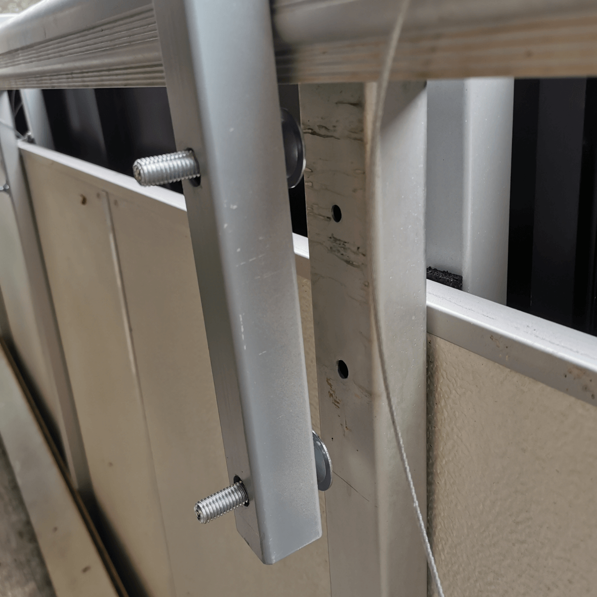 Wattstone Halterung P2 für Metallbalkone für 1 PV-Modul inkl. Absturzsicherung