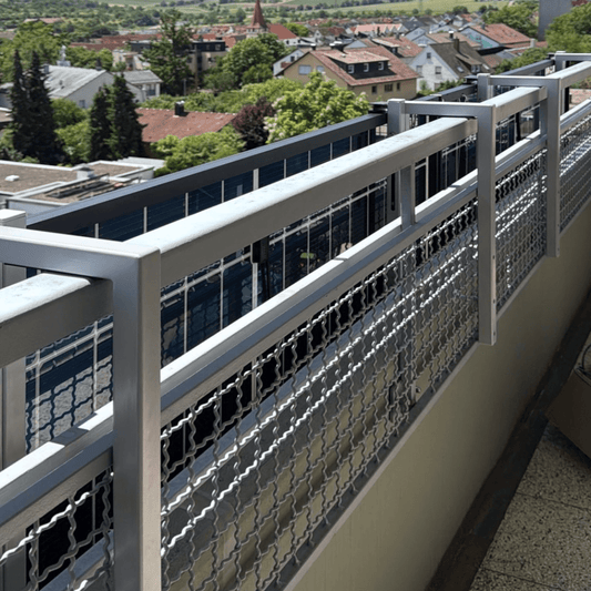 Wattstone Halterung C1518 für Betonbalkone für 1 PV-Modul inkl. Absturzsicherung