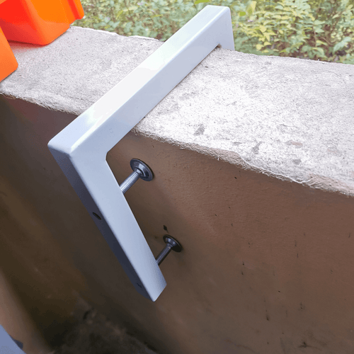 Wattstone Halterung C1518 für Betonbalkone für 1 PV-Modul inkl. Absturzsicherung