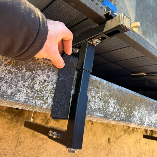 Wattstone Halterung C1018 V2 für Betonbalkone für 1 PV-Modul inkl. Absturzsicherung