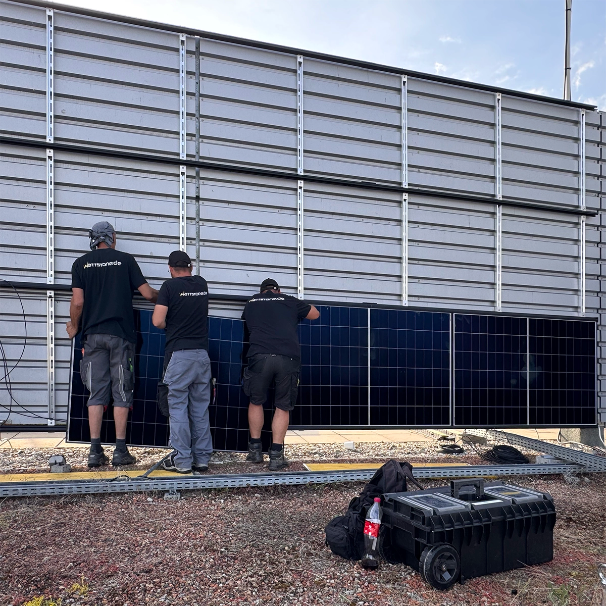 WandPV Premium V3 verdecktes Montagesystem Sandwich horizontal Komplettset für 2 PV-Module