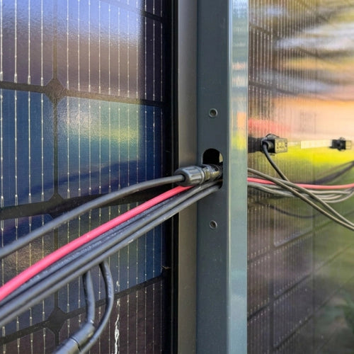 ZaunPV Black Steel - Grundset für 4 PV-Module